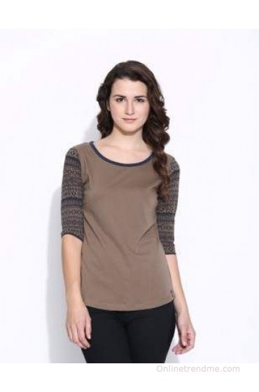 Cult Fiction Printed Women's Scoop Neck T-Shirt Cult Fiction Printed Women's Scoop Neck T-Shirt